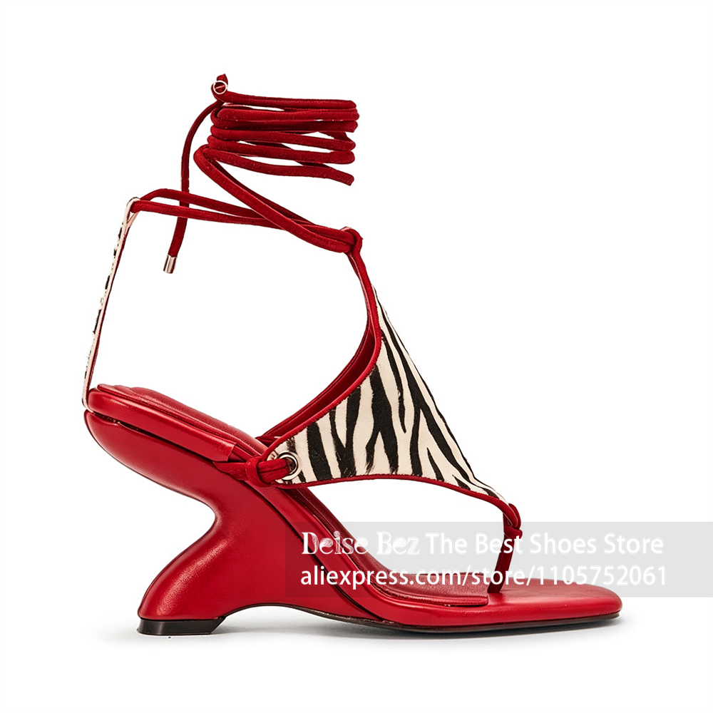 صنادل نسائية بكعب منحوت بنقشة  - مراجعة Sandal Strappy Heeled وسعره